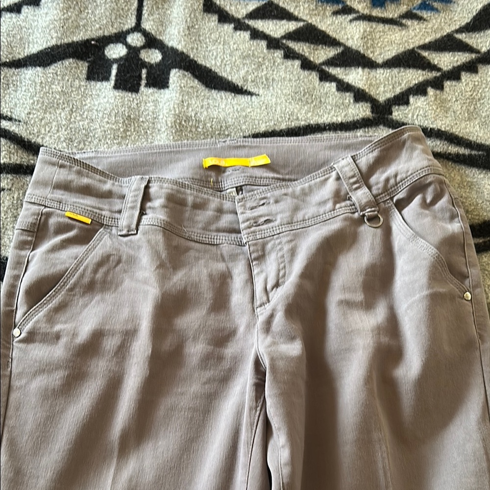 Stylish grey Pants with Yellow Accents